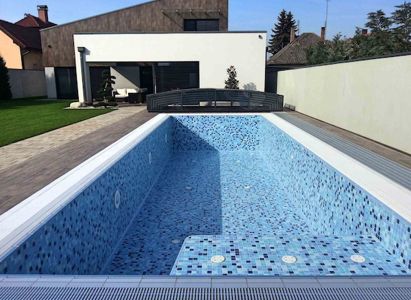 luxusný bazen